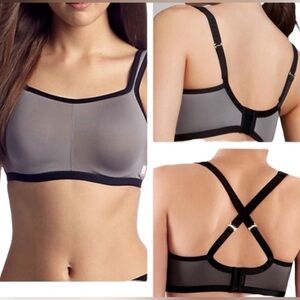 Natori Yogi Contour Convertible Sports Bra 32C Grey/Black Activewear Yoga